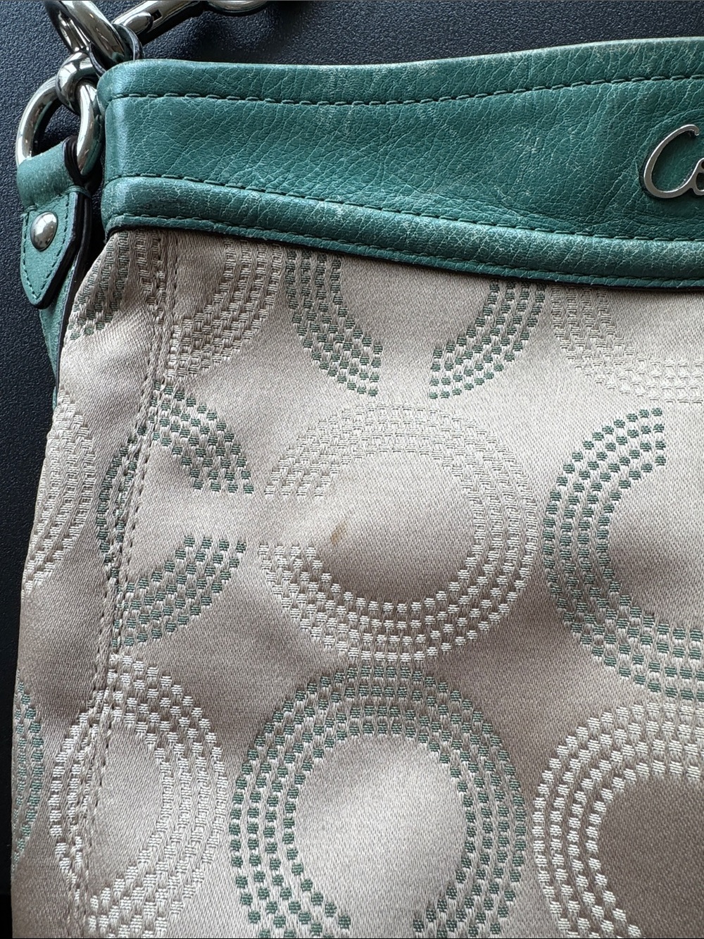 Y2K Coach Ashley Beige Jacquard Dot Shoulder Bag with Green Leather Trim - Picture 4 of 4